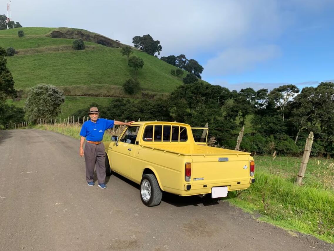 Un vecino de Cartago compró un pick up para hacerle un homenaje a su padre. Cortesía.