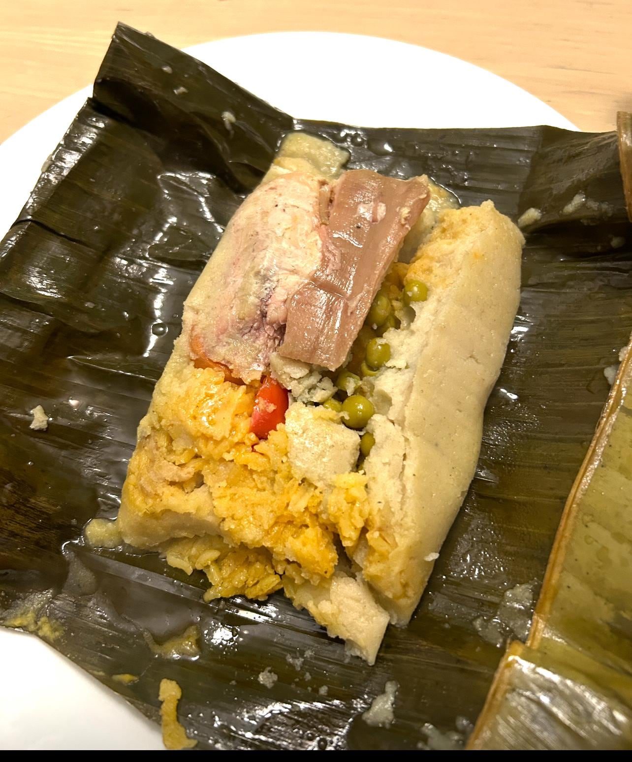 Sugey Ramírez Vargas, una costarricense nativa de San Isidro de Heredia que vive desde hace 27 años en Miami, y quien este domingo 1 de junio se pondrá el delantal para celebrar una “Tarde Tica” al mejor estilo de los cafetales: con más de 50 piñas de tamales, café caliente y pura música bailable a la tica.