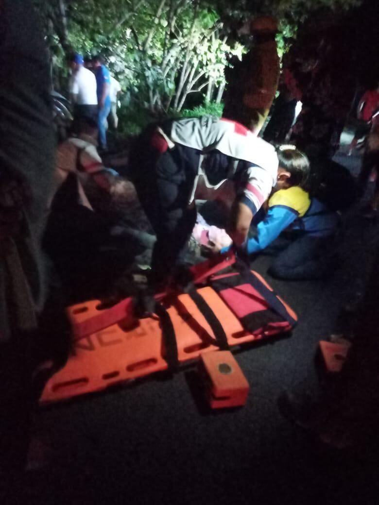 Choque buseta trailer deja cuatro fallecidos.Foto cortesía.