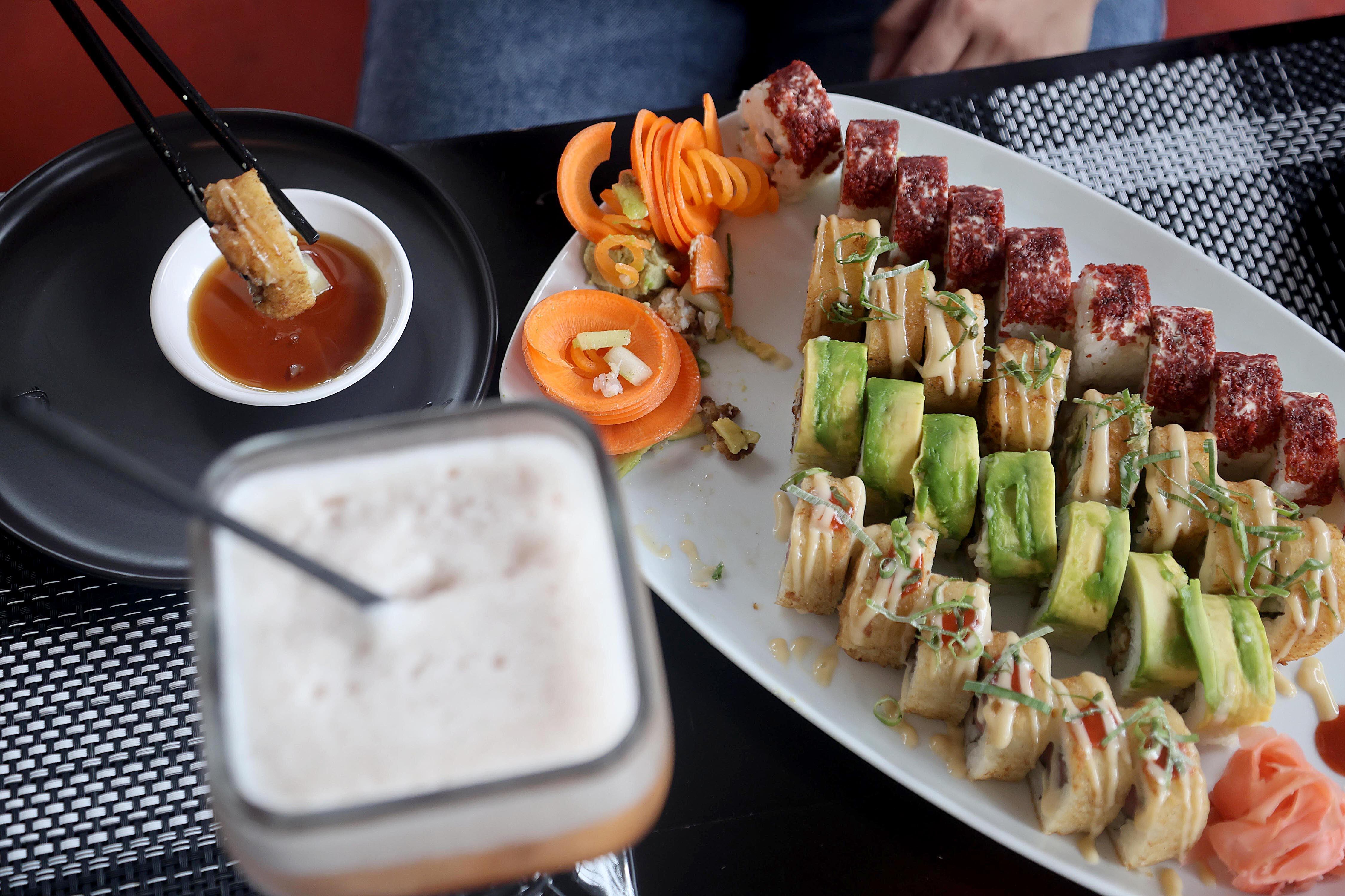 13/05/2024 Desamparados. Sushi Makitake, restaurante de comida japonesa y koreana, especialista en los rollos de sushi. Foto: Rafael Pacheco Granados