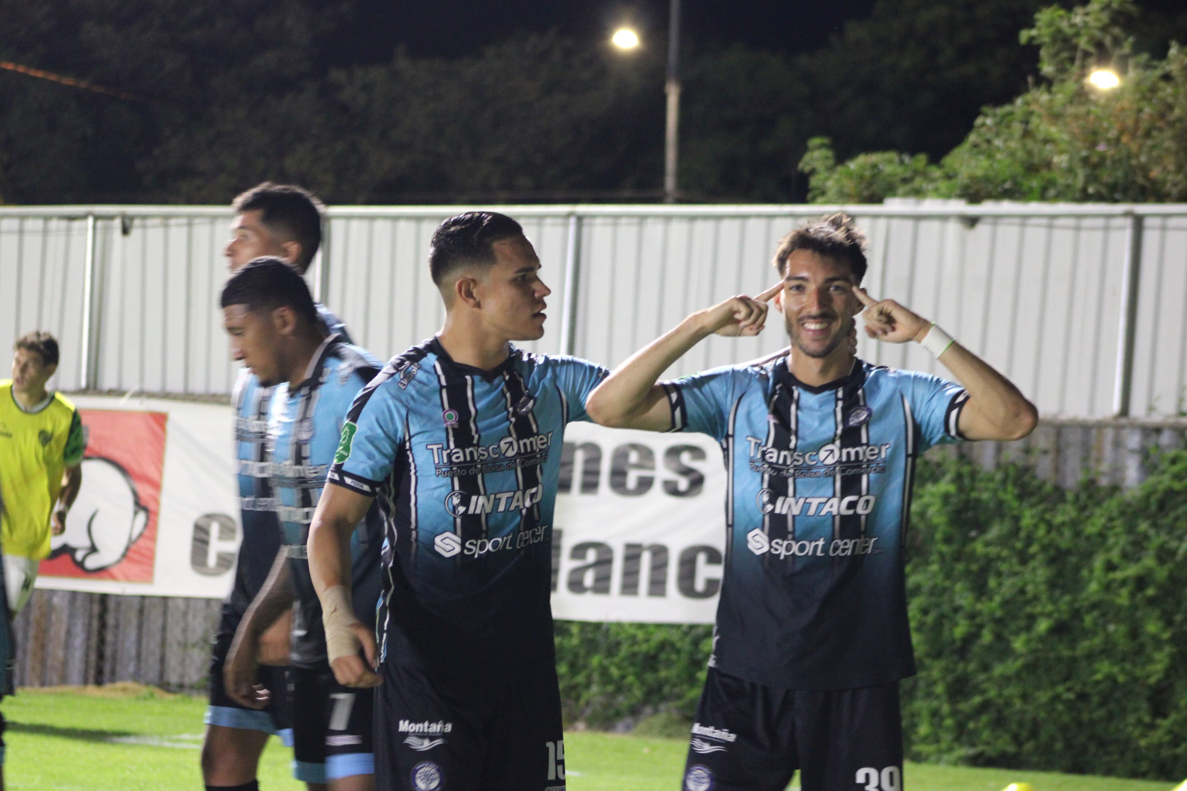 Mauricio Villalobos, jugador de Santa Ana habló del descenso del club josefino. Prensa Santa Ana.