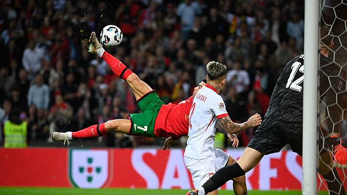 Cristiano Ronaldo, gol de chilena, Portugal vs Polonia