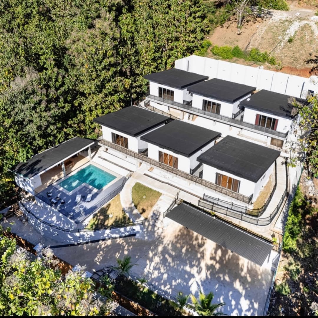 Villas de Randall Leal