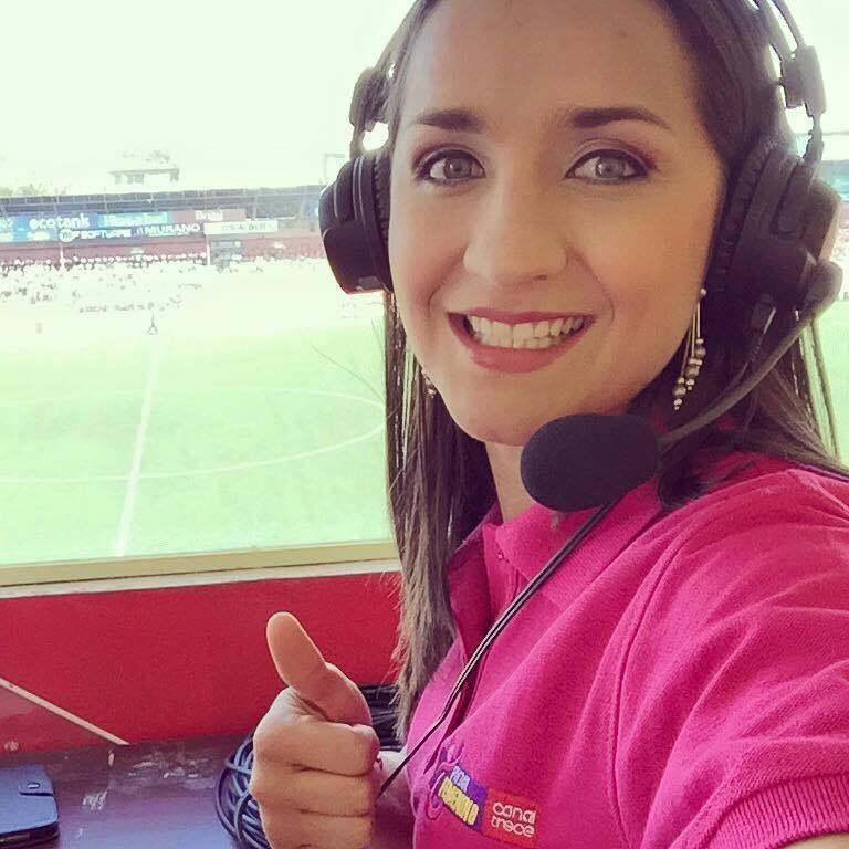 Mónica Malavassi, comentarista futbol femenino
