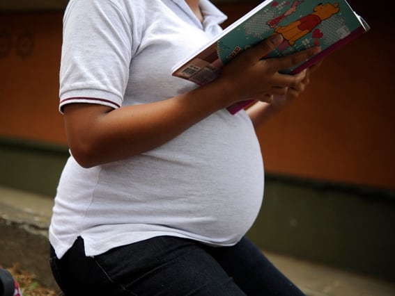 Menor de 11 años llegó embarazada a centro médico.