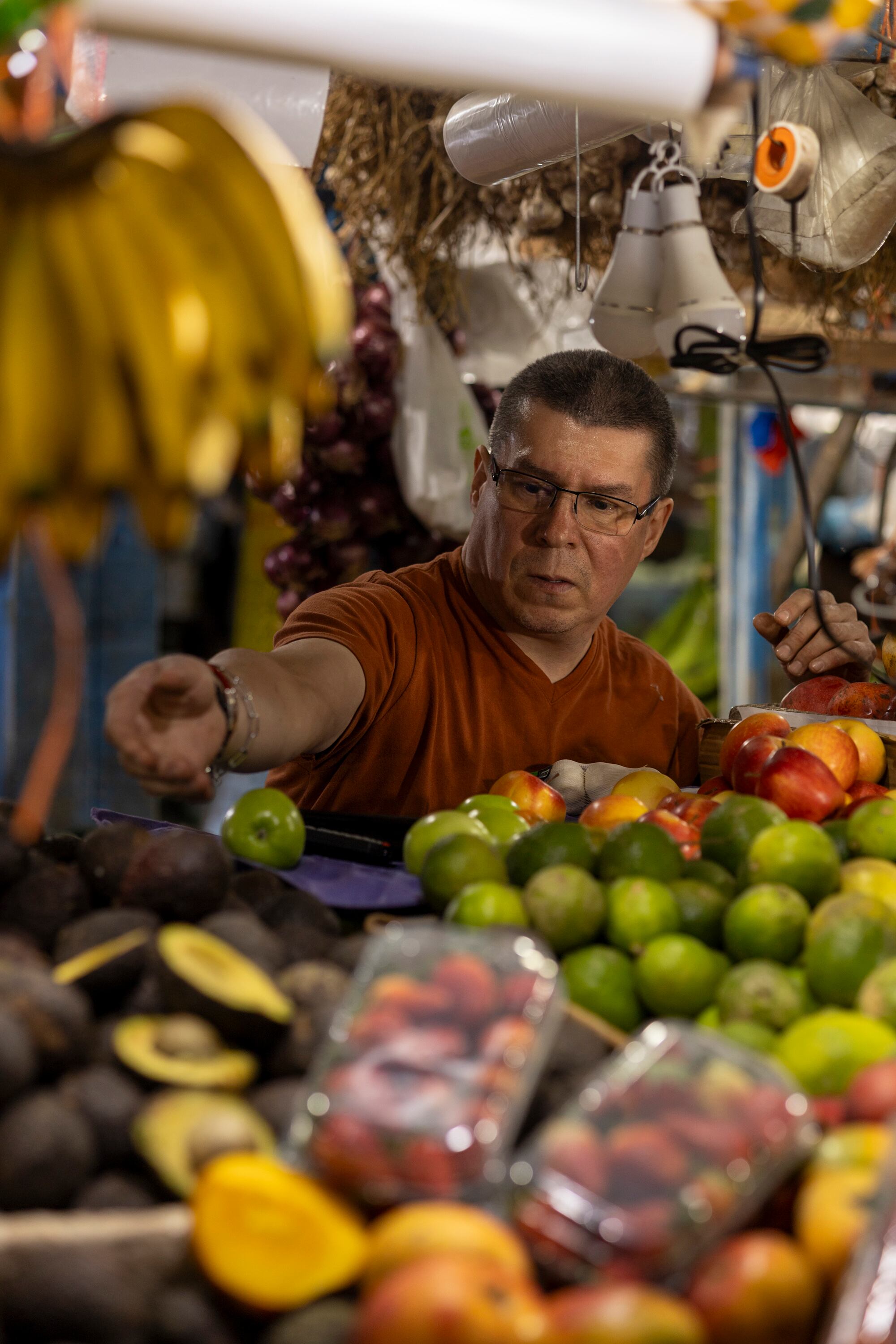 18/02/2025, Cartago, recorrido alrededor del mercado central, para encontrar trabajadores para la sección Héroe Anónimo.