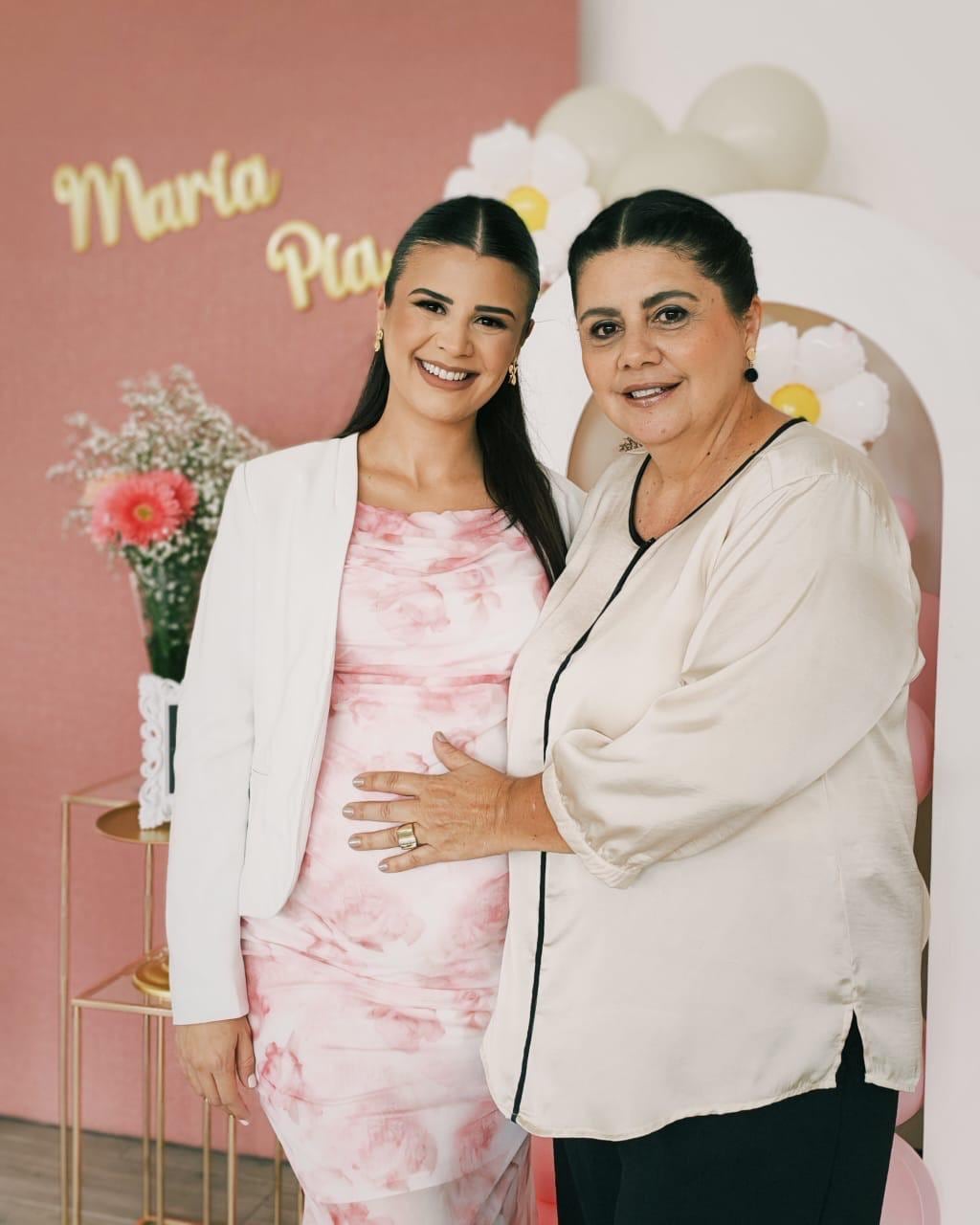 María Fernanda Chacón, periodista de Noticias Repretel e hija del exfutbolista Ricardo Chacón.