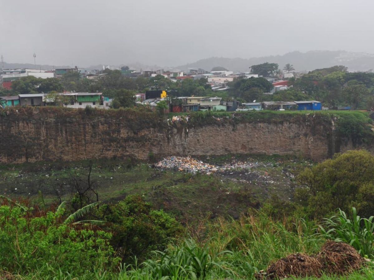 El botadero en Lomas del Río es uno de los más impresionantes del país.
