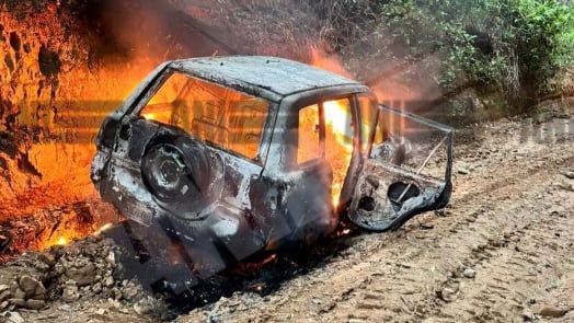 Hallan carro quemado en la entrada de la comunidad de Caracol, del antiguo botadero municipal dos kilómetros hacia la comunidad Cochobi. Foto: ANI