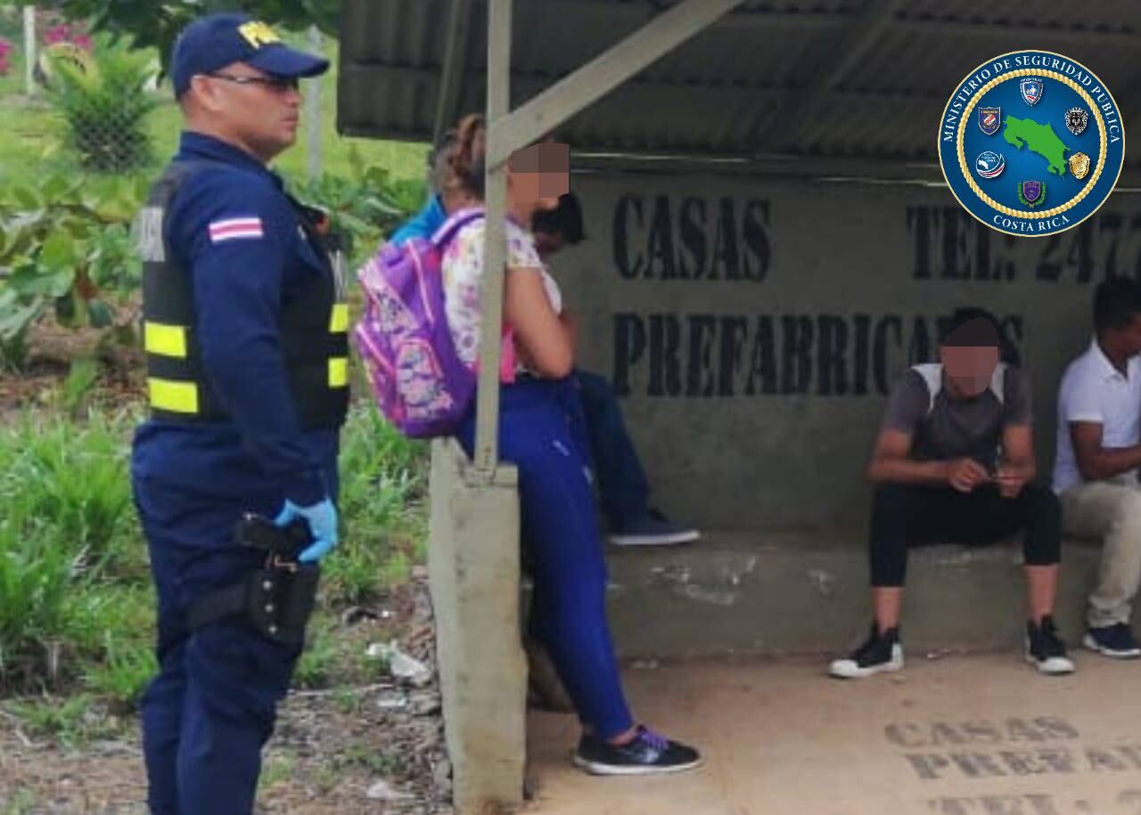Detienen a ocho extranjeros que ingresaron ilegalmente a Costa Rica en Los Chiles. Foto MSP.