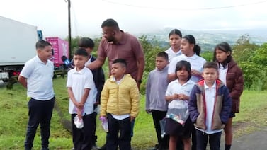 Niños de Talamanca vivirán experiencia única junto a Dudly Lynch que promete robarse el corazón de todos