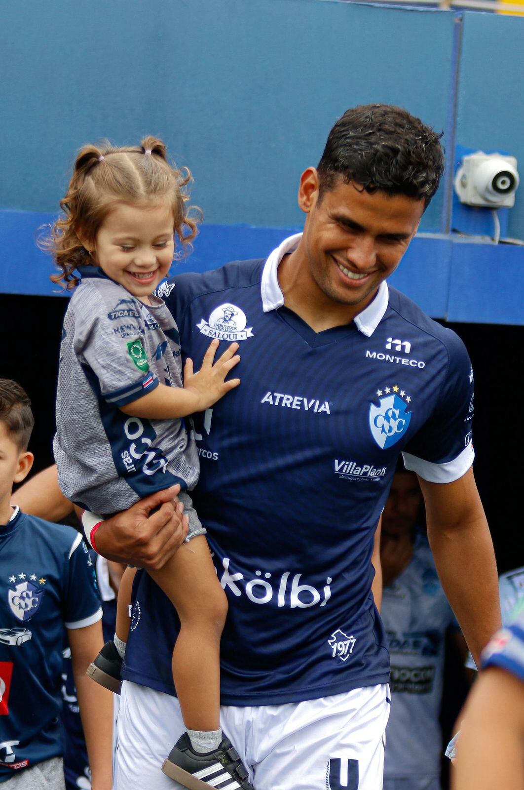 Una de las cosas que más le gustan a Luciana es ir al Fello Meza y acompañar a su papá. Cortesía.