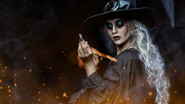 Ticos aseguran que casi no creen en el tarot, curanderos ni brujas, ¿usted qué piensa?