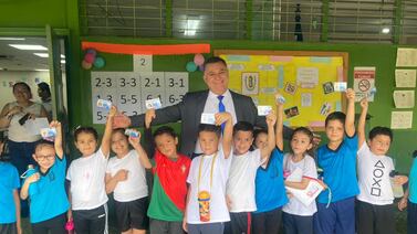 ¡Y sigue la cumbia! Viceministros de Educación y Seguridad renunciaron este jueves