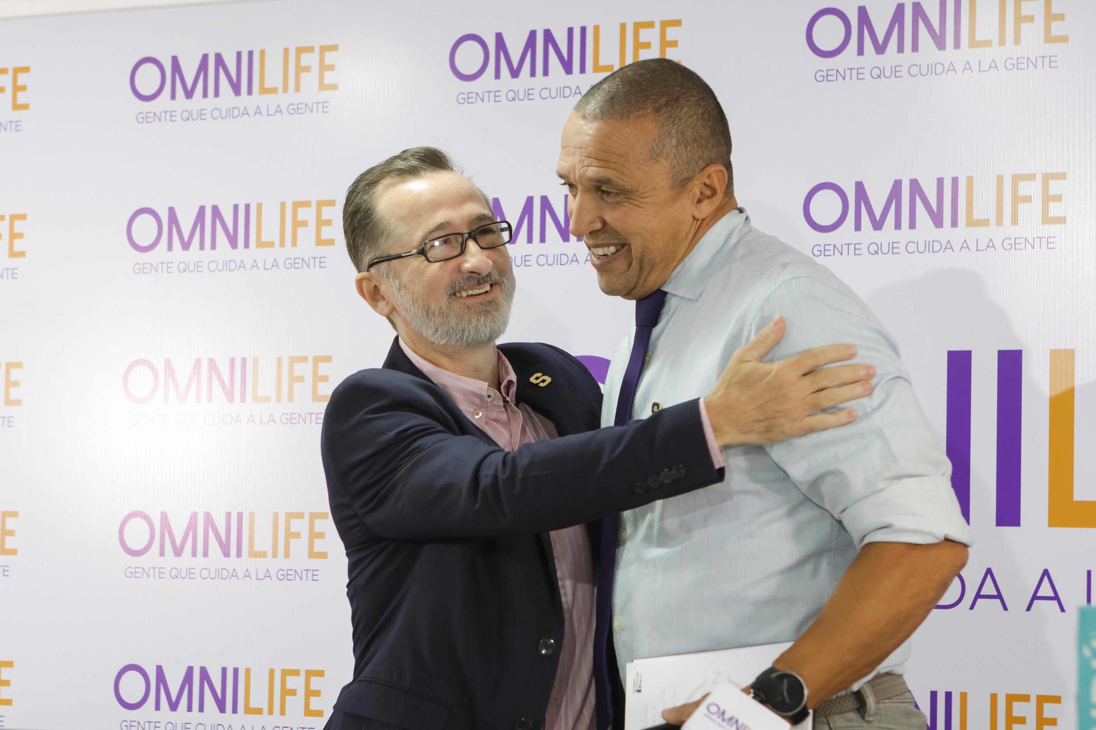 Saprissa presenta a sus nuevos jugadores panameños