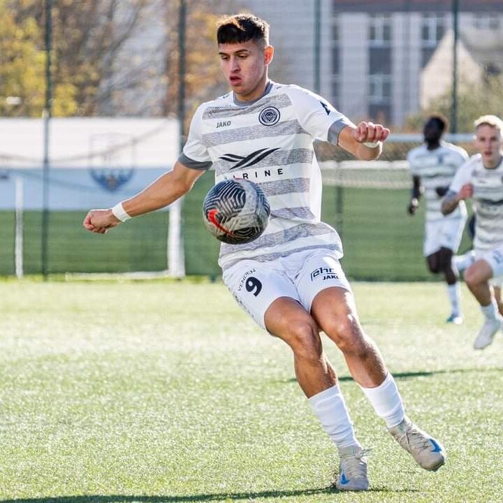 Warren Madrigal y Anthony Contreras anotaron con sus clubes este domingo. X (antiguo Twitter).