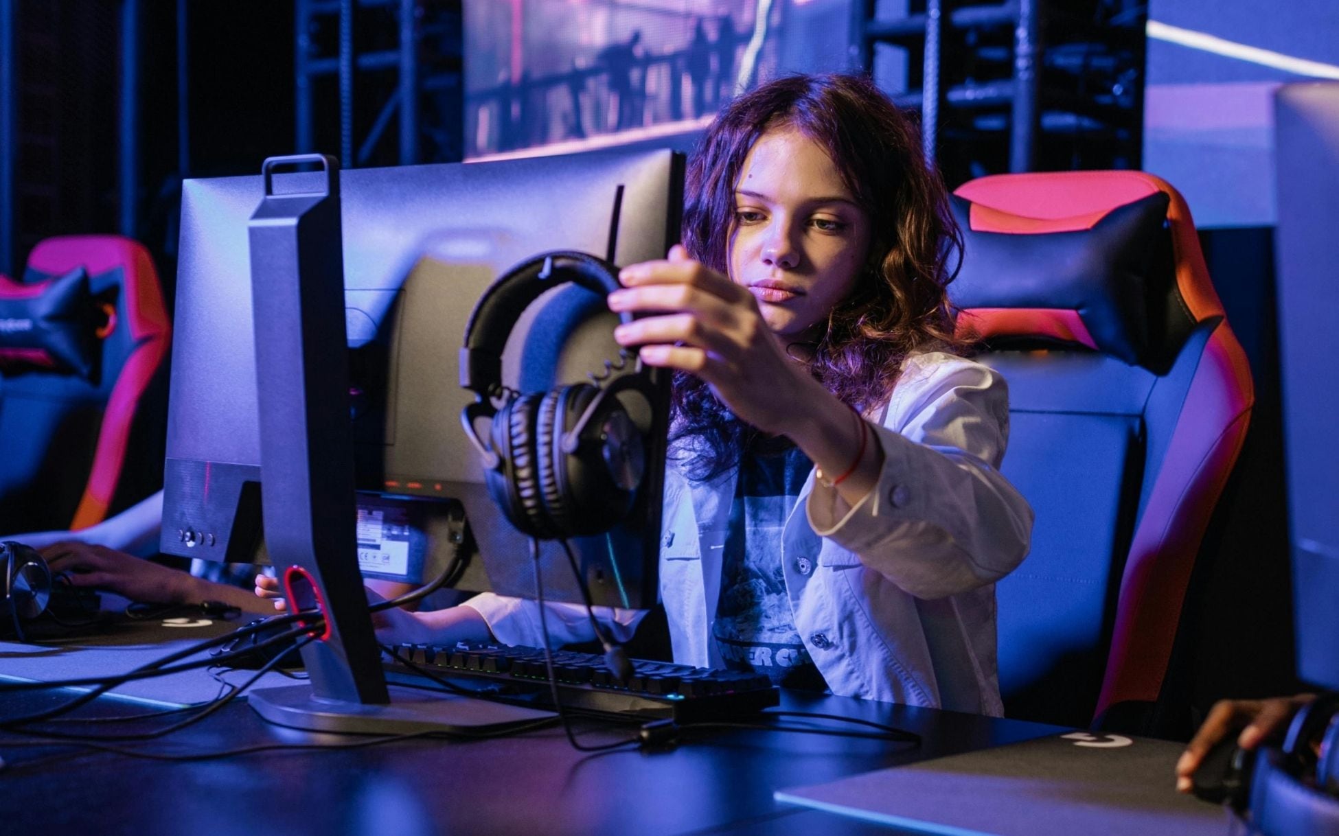 Gran cantidad de mujeres han optado por colgar el mouse y el teclado y no volver a los videojuegos. Foto de Alena Darmel/Pexels.