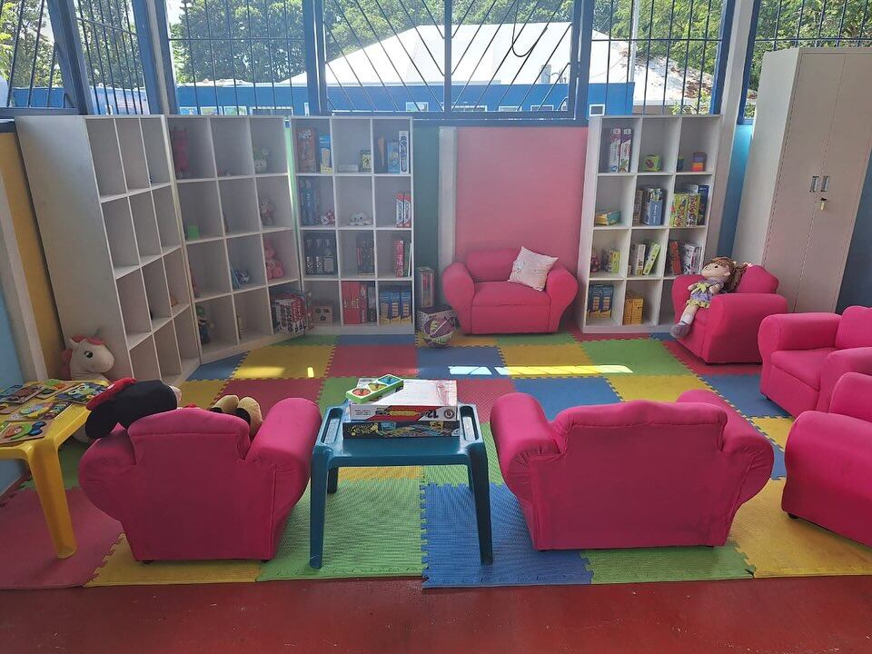 El CATEM habilitó un espacio para que los menores de edad puedan escapar de las duras condiciones que han vivido.