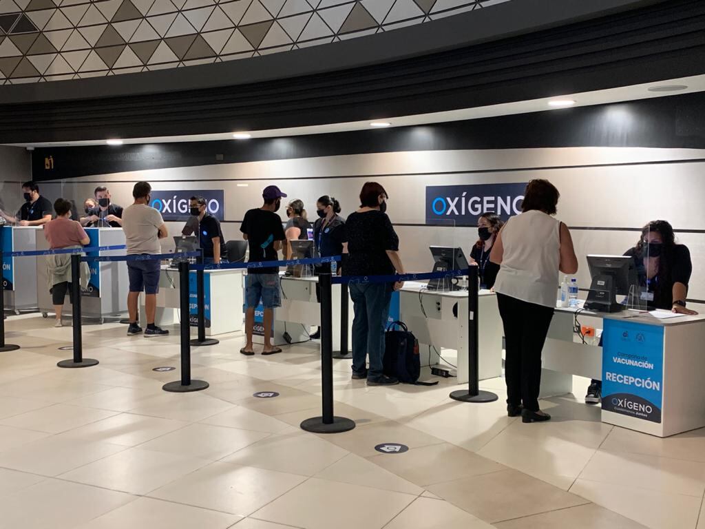 Entre el sábado 29 y el domingo 30 de mayo del 2021, la CCSS, en 24 áreas de Salud, vacunó 15.544 personas contra el covid-19