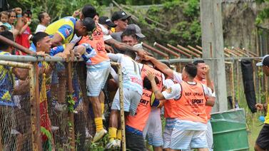 Volante que brilló en Saprissa se reconcilió con el fútbol al ganar la final de Linafa