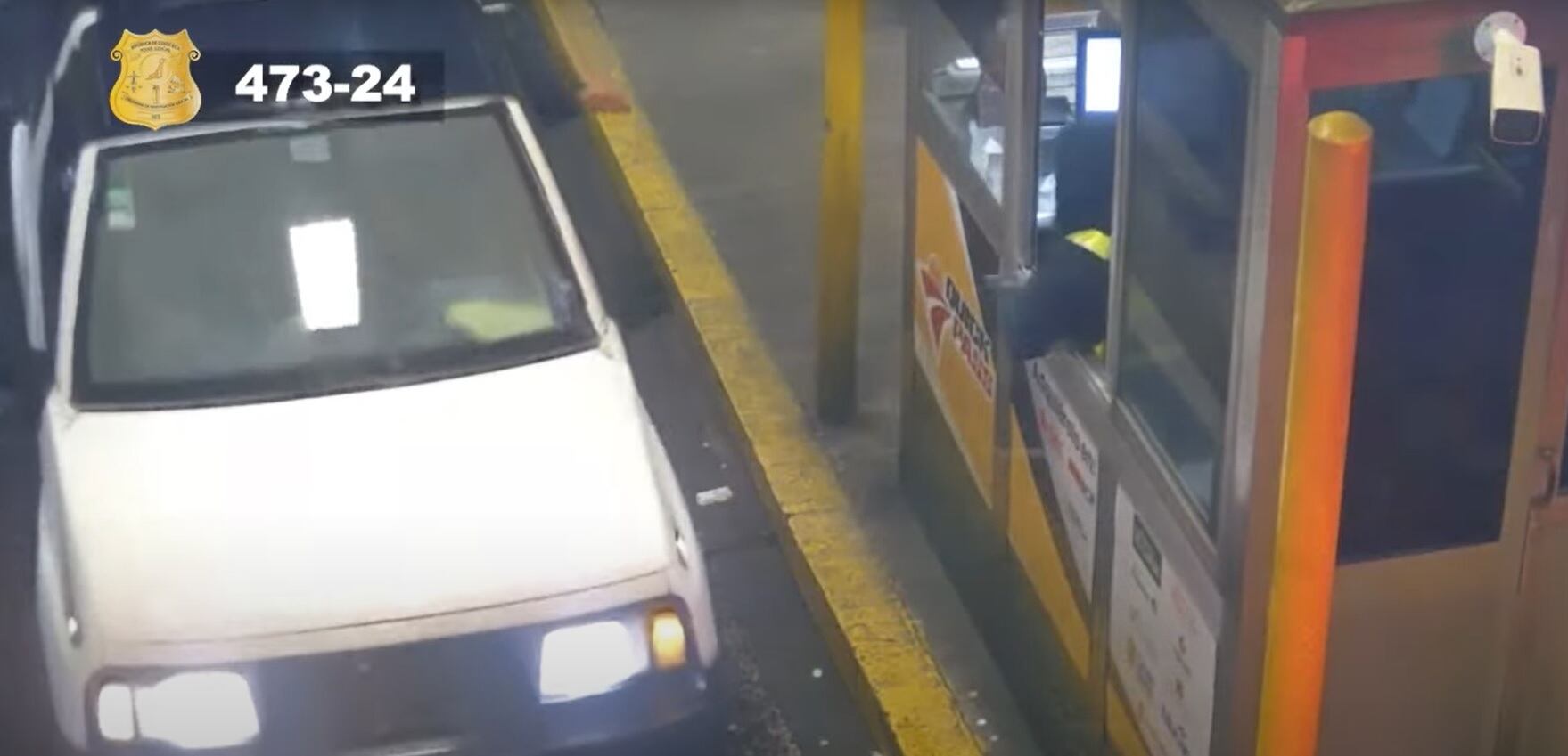 El carro de los sospechosos fue grabado por la cámara de un peaje.