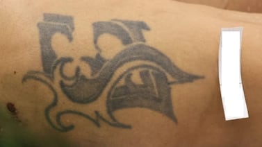 ¿Reconoce este tatuaje? OIJ busca identificar a hombre que falleció en San José