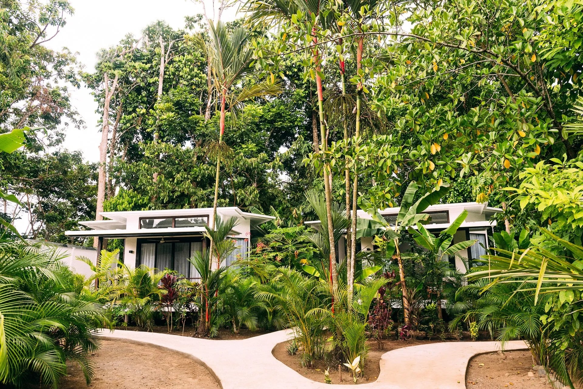 Francisco Nanclares, quien tiene el hotel La Prometida