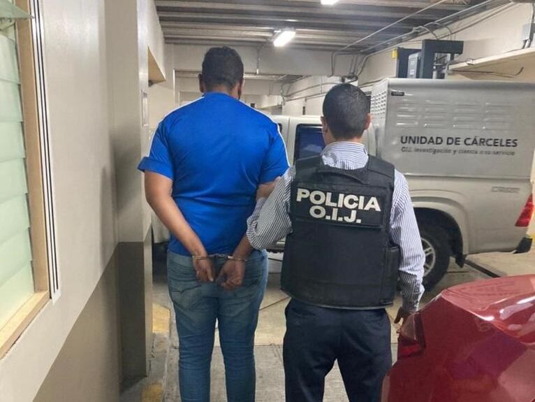 Hombre apellidado Mata Valle, sospechoso de extorsionar a mujer con revelar una foto íntima. Foto OIJ.