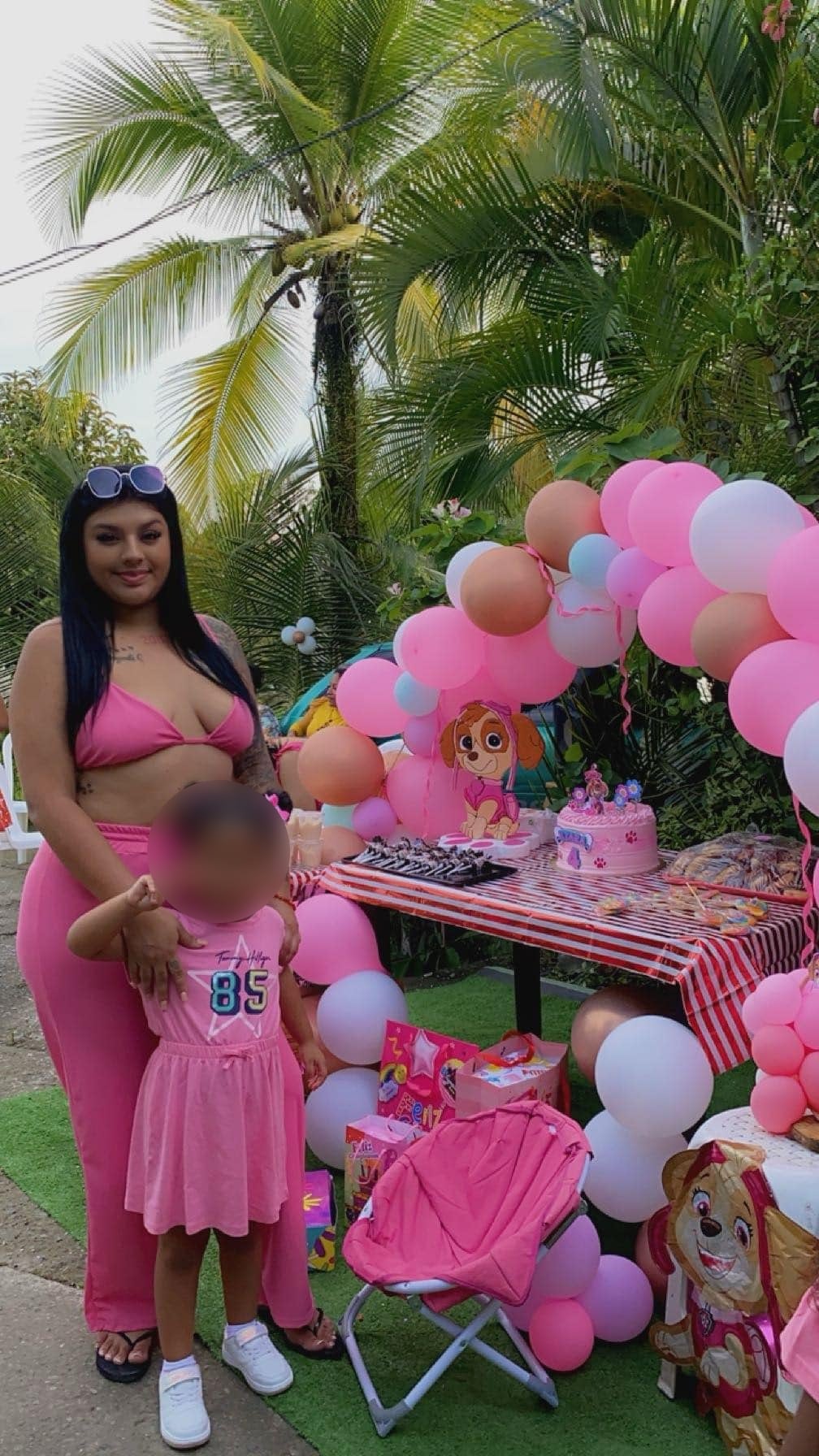 Kristell Fernández fue asesinada junto a su hija de 4 años la noche del 16 de abril de 2024 en Limón. Foto tomada de Facebook.