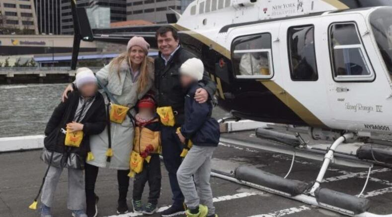 Agustín Escobar, director general de una unidad de la multinacional alemana Siemens y cuatro miembros de su familia