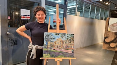 Gracias a TikTok, estudiante de arte vendió casi toda su colección de pinturas