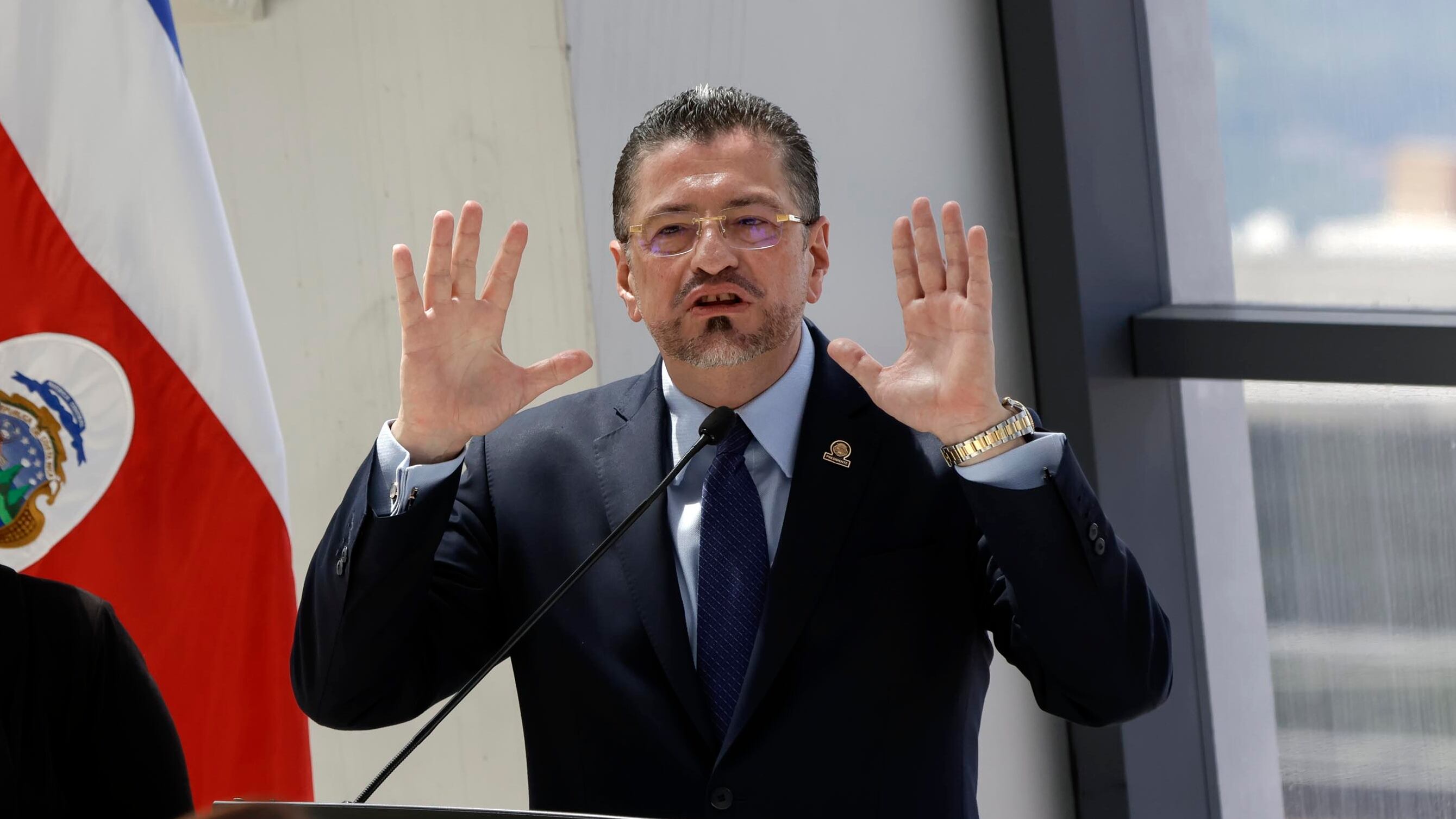 07/11/2023. Estadio Nacional, Parque Metropolitano La Sabana. Hora: 10:00 a.m. Autoridades de Salud presentaron este martes la "Ruta de la Salud", plan que tiene como objetivo primordial atender el problema de las listas de espera en la Caja Costarricense de Seguro Soicial (CCSS). En la foto, el presidente Rodrigo Chaves. Fotos: Mayela López