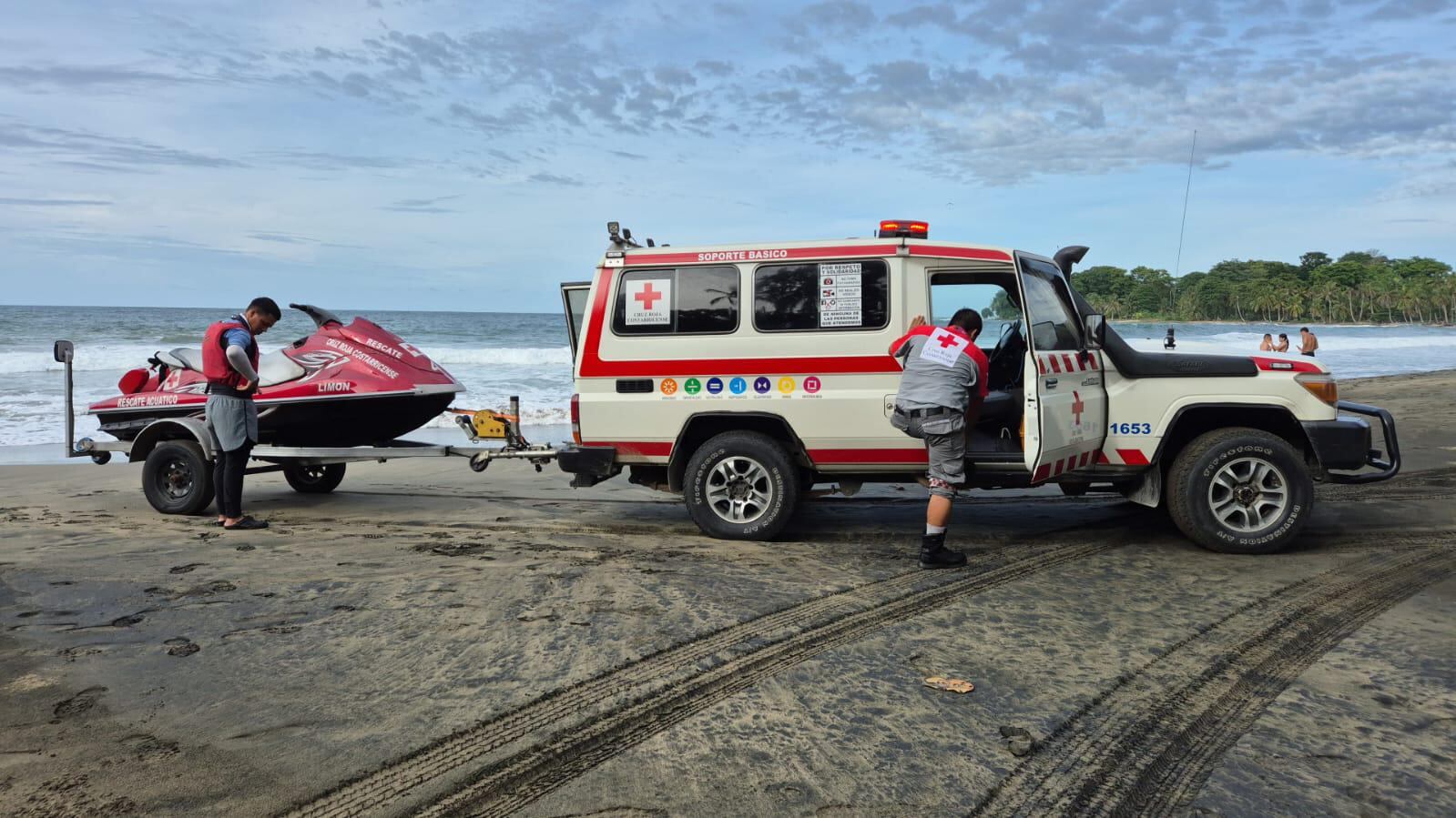 Búsqueda de joven desaparecido en el mar, Limón