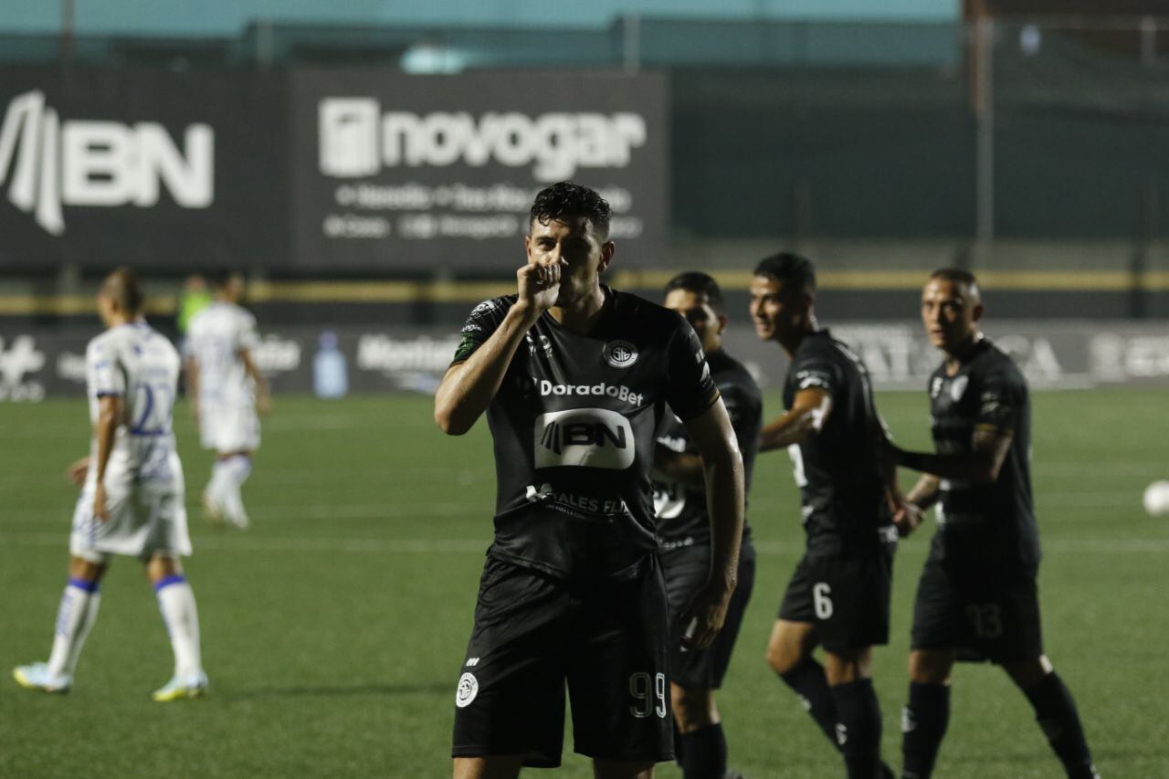 Luis Guillermo Madrigal de Sporting