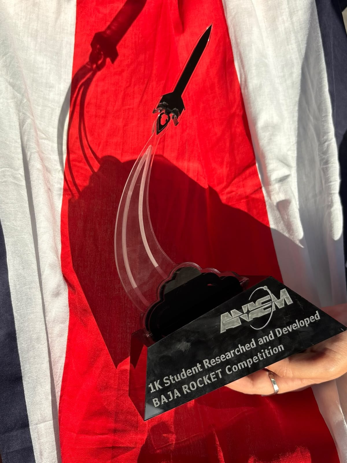 Singularity Rocket Technologies obtuvo el primer lugar en BAJA ROCKET Science 2026 en la categoría de 1km SRAD, en México. El proyecto también marca un precedente regional al competir con un motor fabricado en Costa Rica.