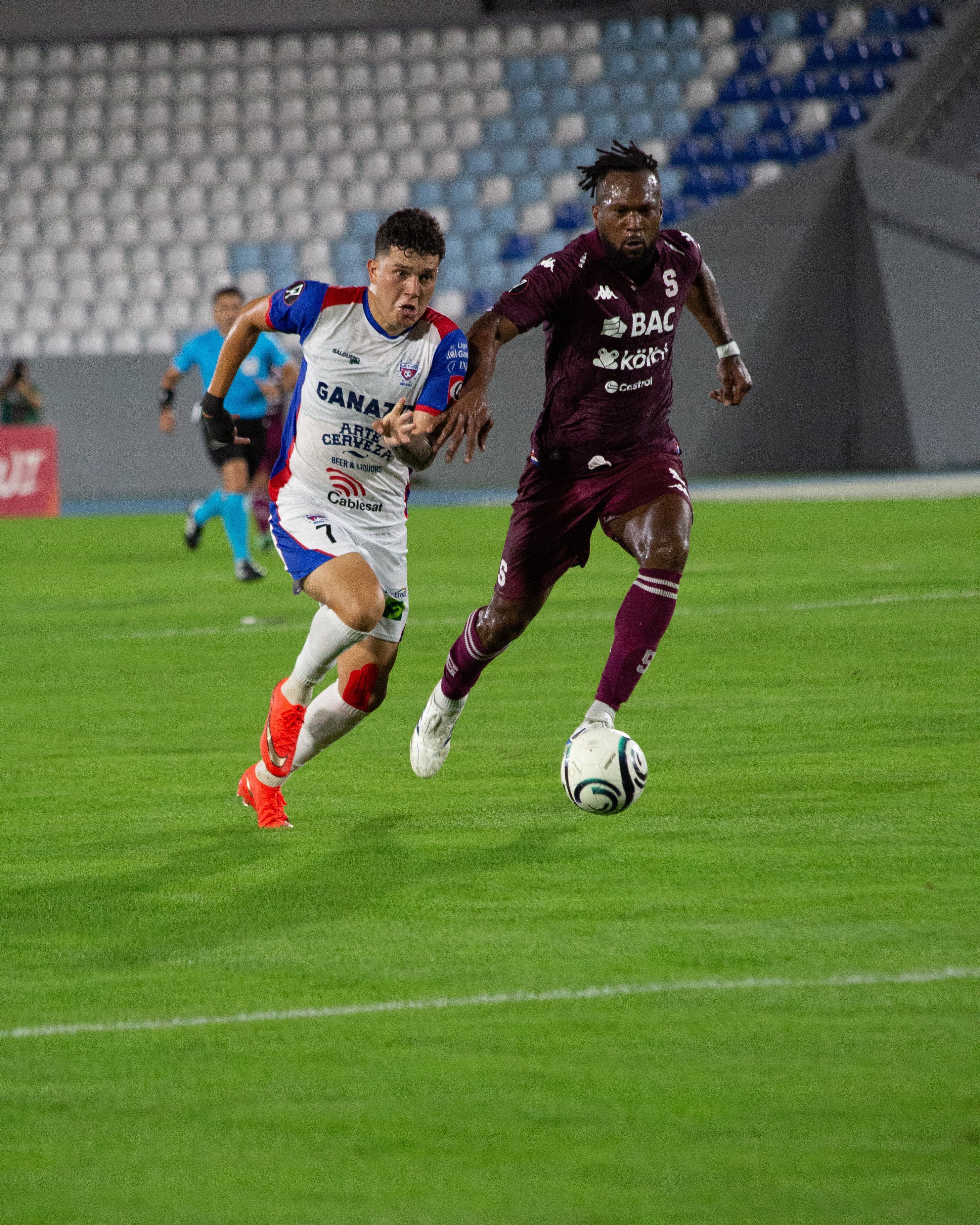 Luis Ángel Firpo vs Saprissa.