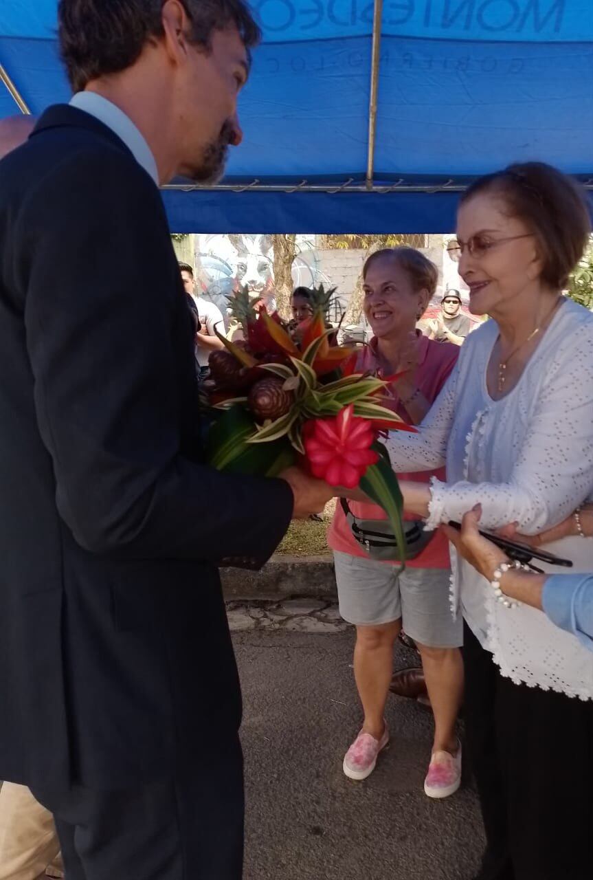 Tía Florita pasó por un momento de mucha felicidad este viernes tras arrastrar durísimos días por la muerte de su hijo, Carlos Echandi, el pasado 11 de mayo.