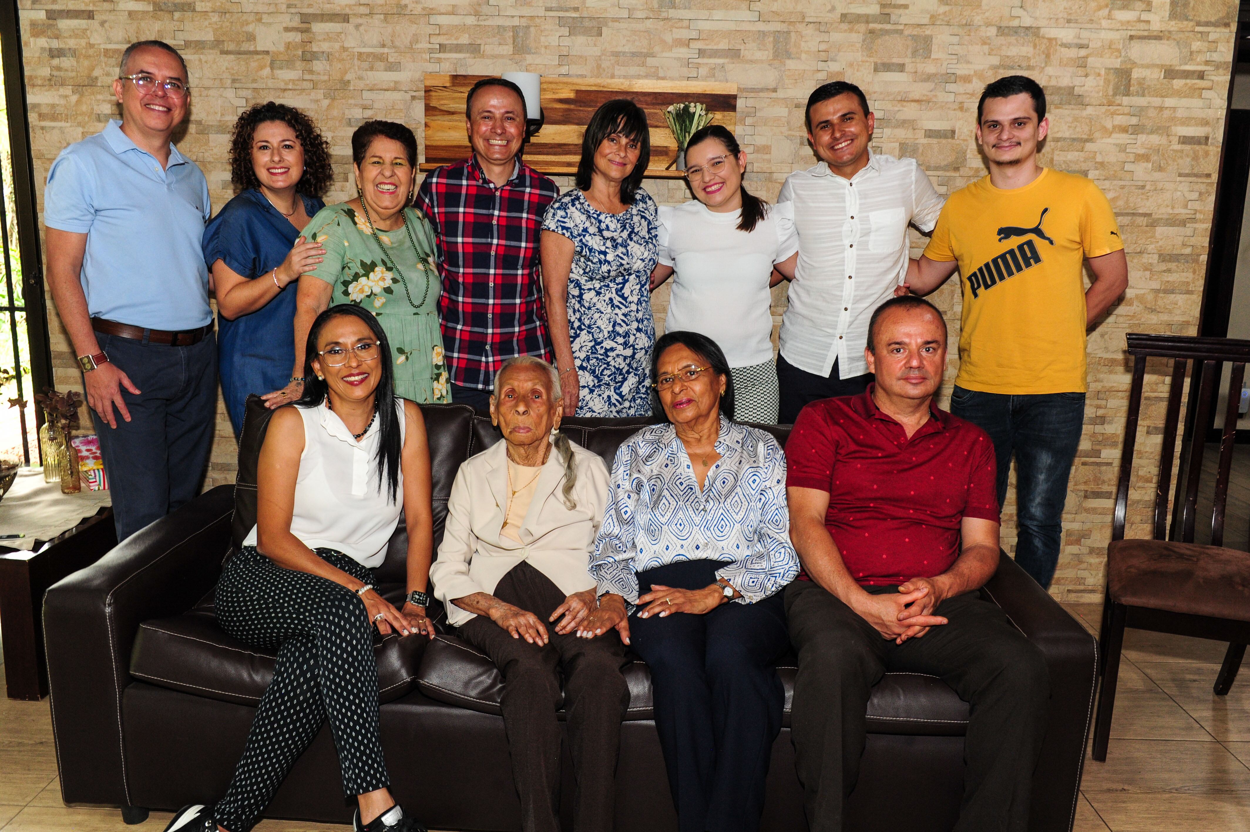 Señora Marta Rojas Arríeta, 109 años