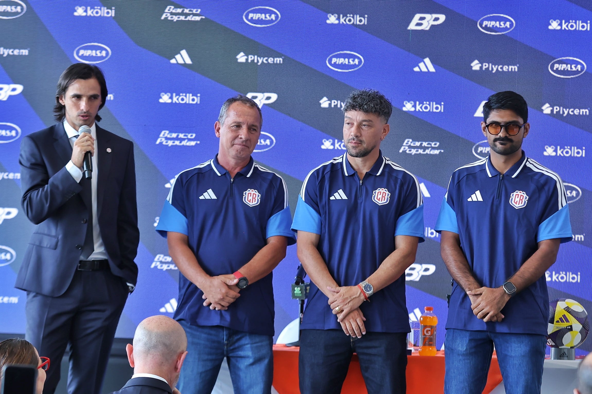 Presentación oficial de Bryan Ruiz como director técnico de la Selección Nacional de Acosta Rica (FCF) por parte del presidente Osael Maroto en las instalaciones del Banco Popular/ Foto John Durán