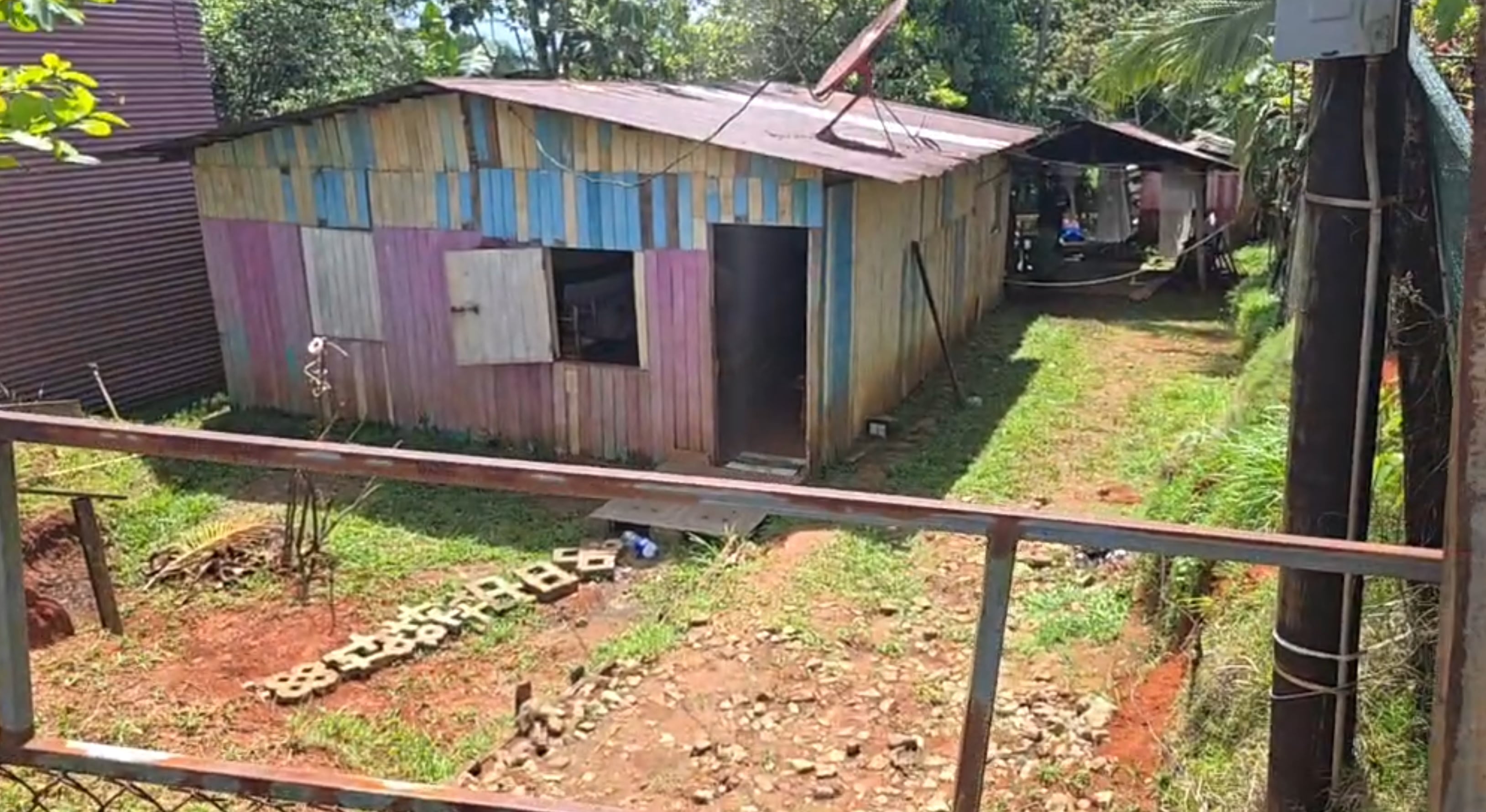 El ataque ocurrió en la casa en la que Alexander vivía con su familia. Foto Allan jara.