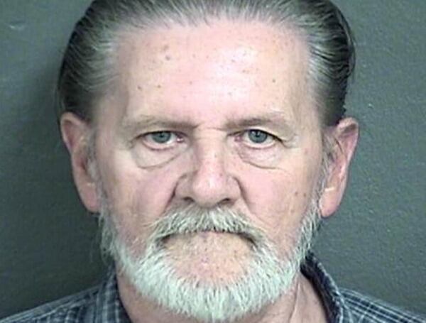 Lawrence Ripple confesó haber robado un banco para poder ir a prisión y alejarse de su esposa.