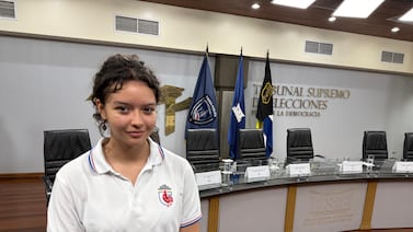 Estudiante de 15 años sorprende en el lanzamiento oficial de las elecciones presidenciales 2026
