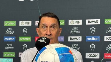 ¡Despidieron a Guimaraes! No le perdonaron los pecados de tanto empate ni por ser Jueves Santo