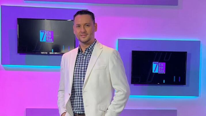 Wálter Campos, presentador de canal 7.