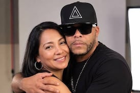 Esposa de famoso cantante fue asesinada durante violento asalto en el que robaron más de ₡22 millones