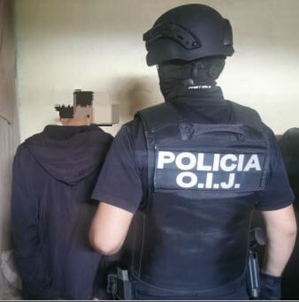 El muchacho fue detenido este jueves dentro de su casa en Moravia.