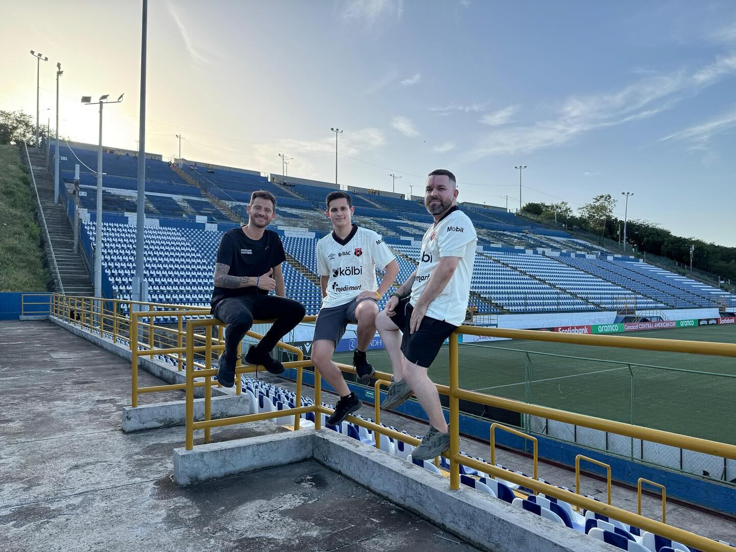 José Núñez, Fanátikos