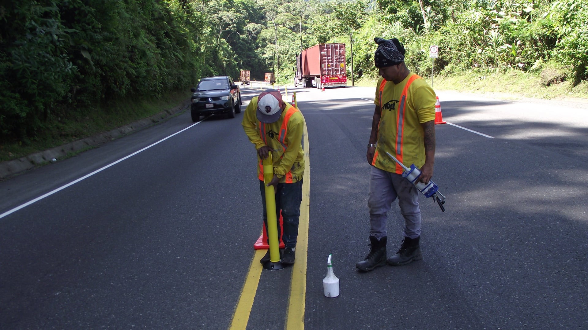 Trabajos en ruta 32 provocarán cierre total diario entre Zurquí y río Sucio durante un mes, según el Conavi.