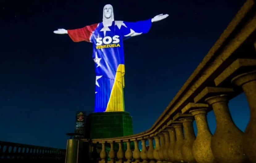Cristo Redentor de Brasil se ilumina en solidaridad con Venezuela