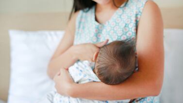 Día de la Mujer: Sala IV da la razón a madre que no podía tener hora de lactancia en su trabajo